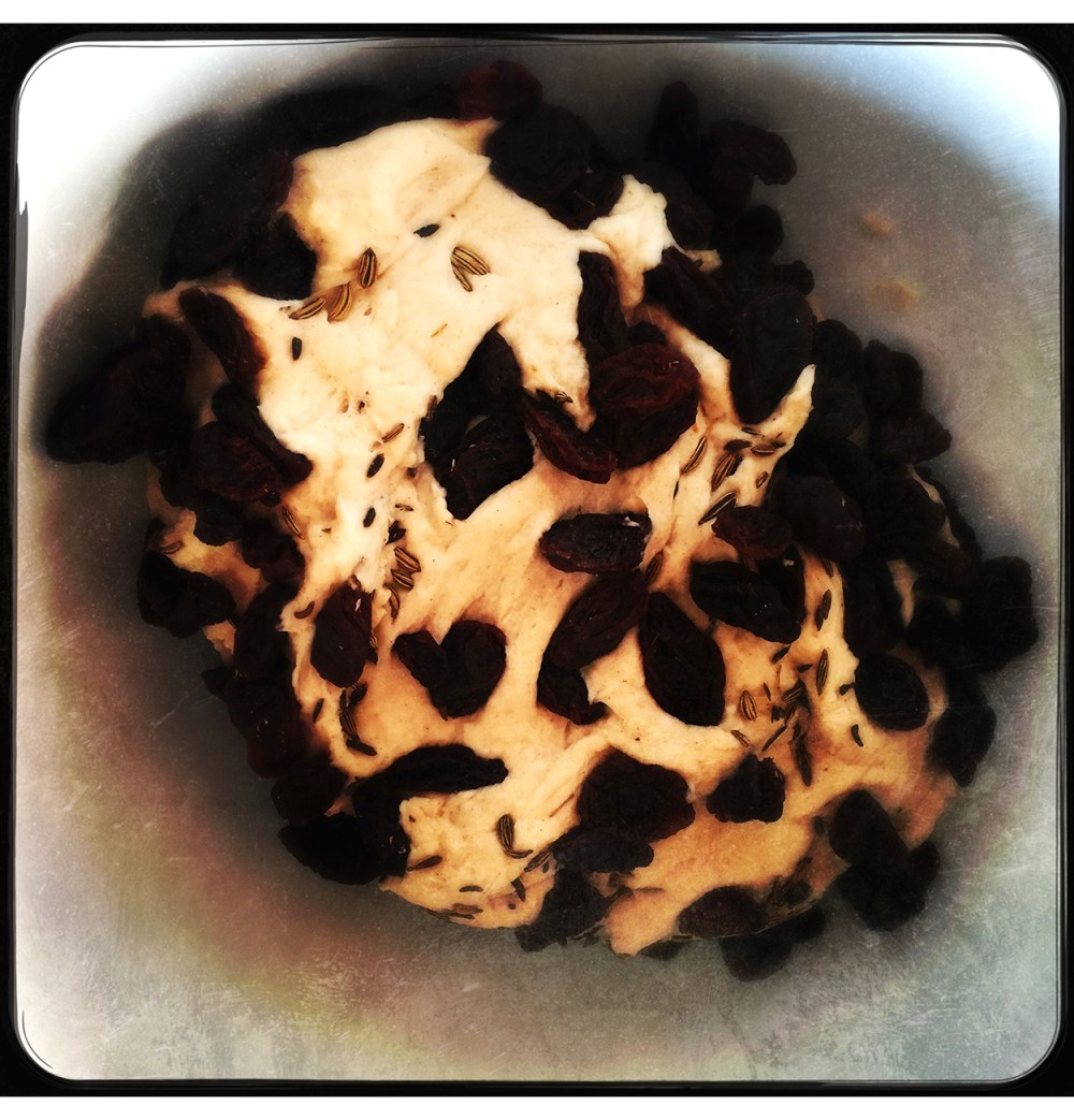 raisin-fennel-dough