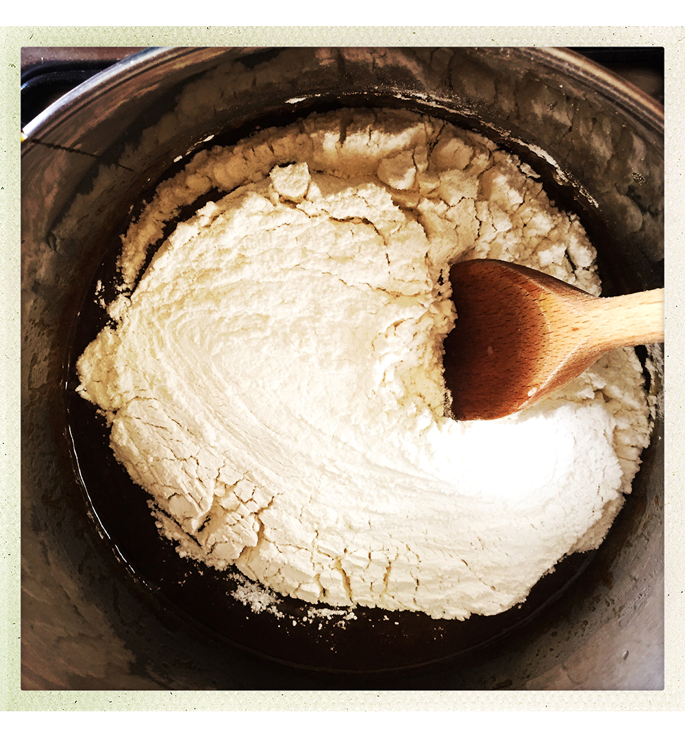 GINGERBREAD PAN ADD FLOUR
