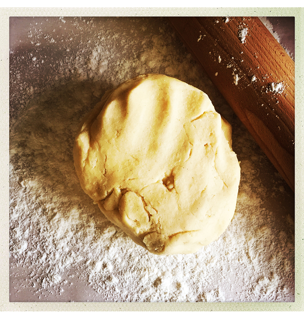 HALLOWEEN BISCUIT DOUGH BALL.jpg